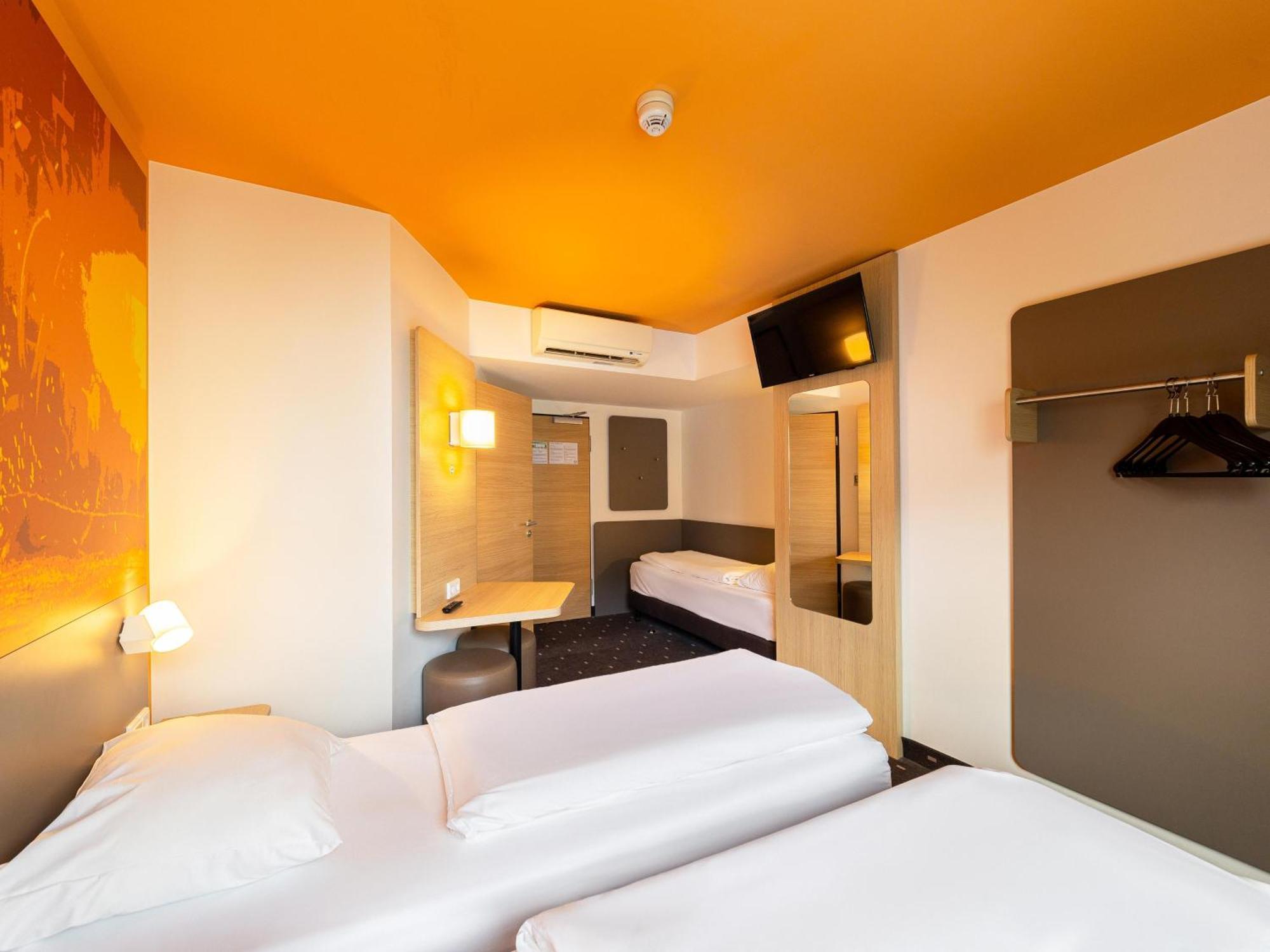 B&B Hotel Essen-City Экстерьер фото