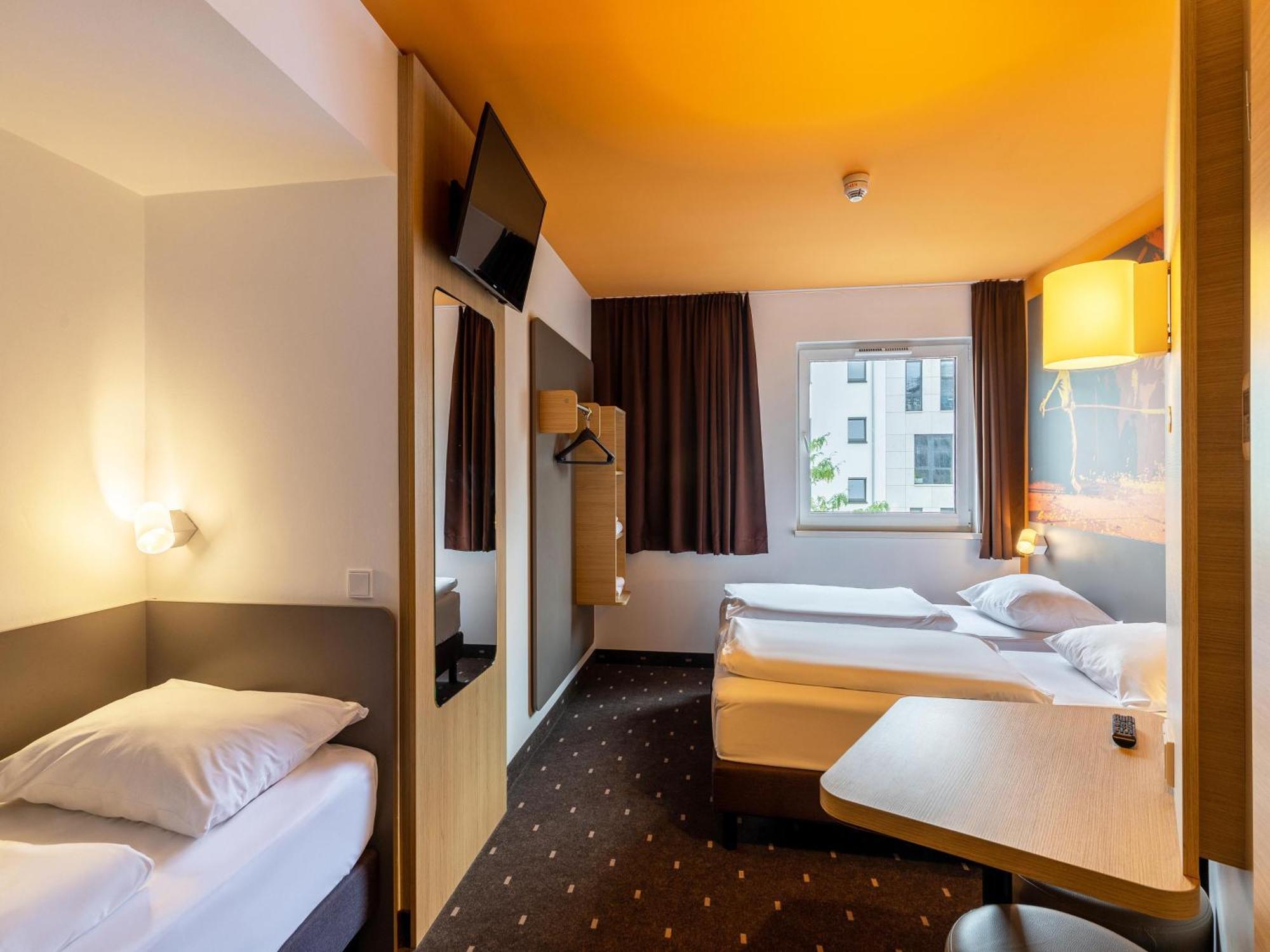 B&B Hotel Essen-City Экстерьер фото