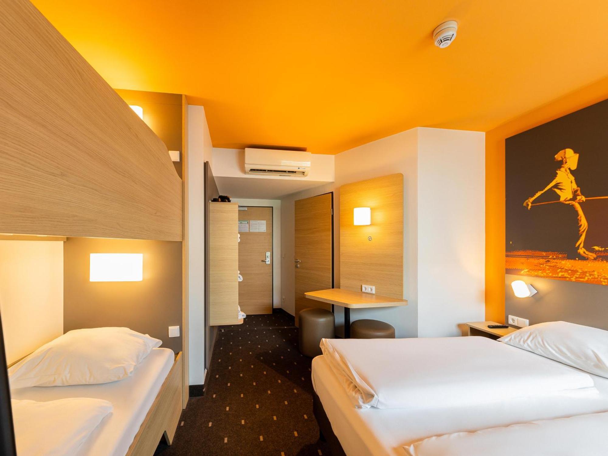 B&B Hotel Essen-City Экстерьер фото